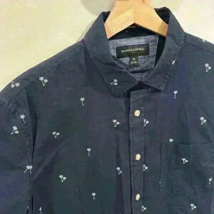 Banana Republic Men’s Standard Fit Short Sleeve Shirt Navy Blue Palm tree Size M